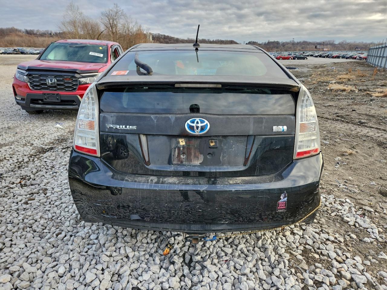 2010 TOYOTA PRIUS photo 6