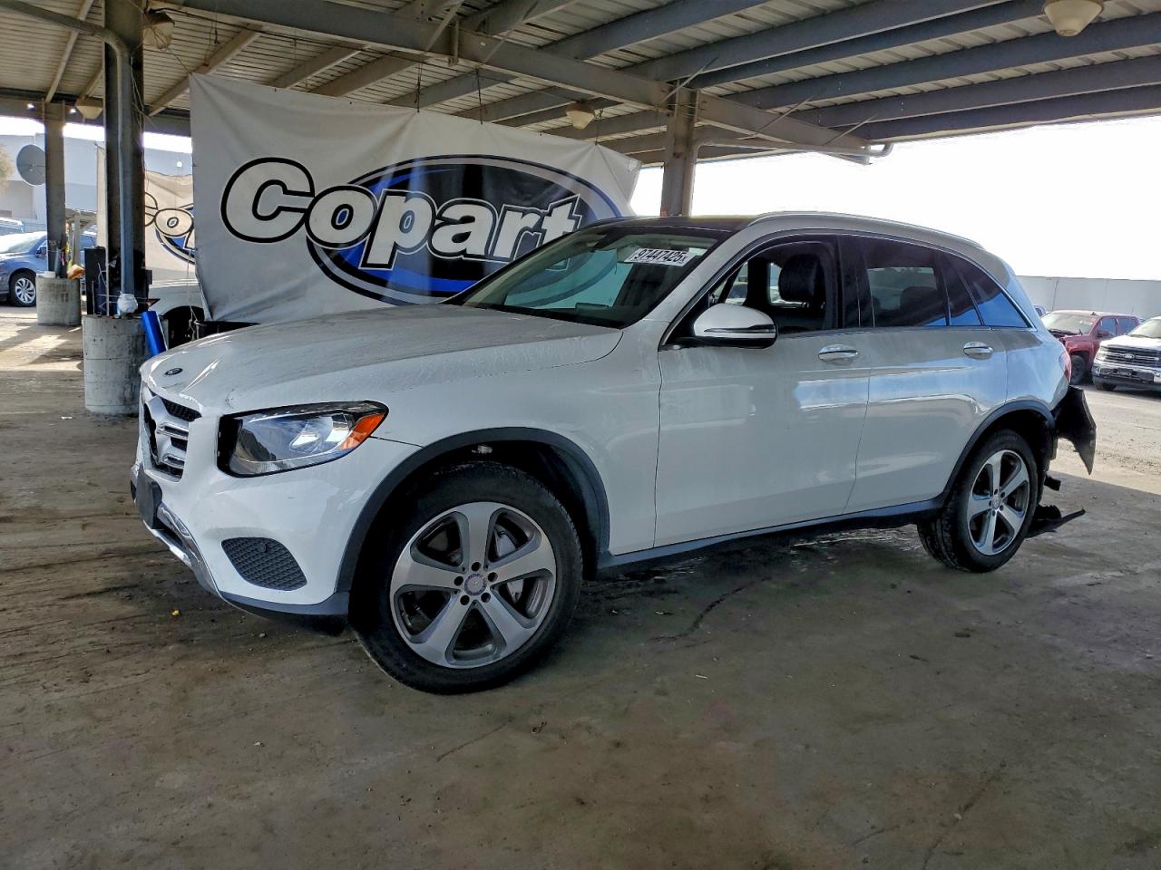 2016 MERCEDES-BENZ GLC