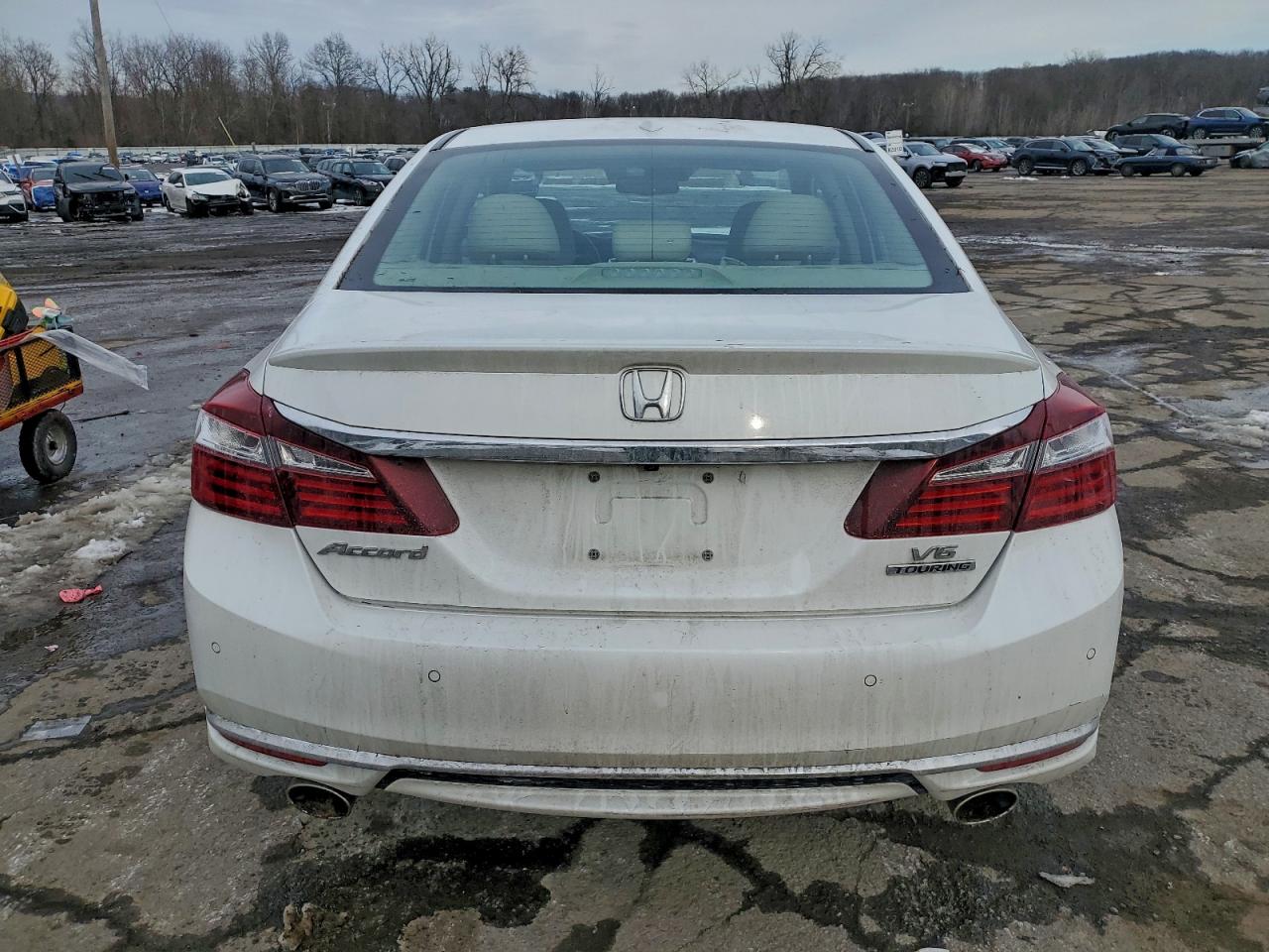 2016 HONDA ACCORD TOURING photo 6