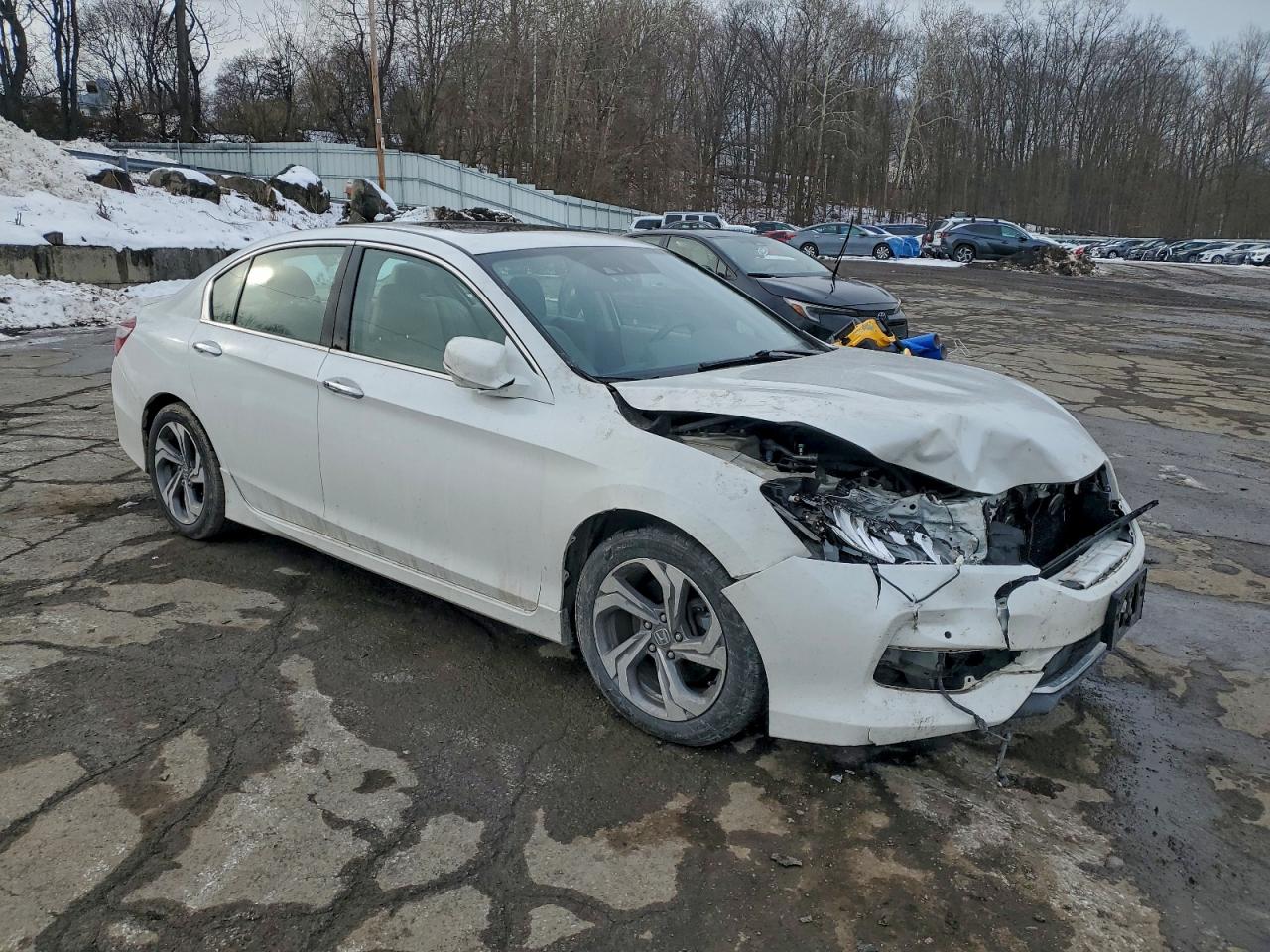 2016 HONDA ACCORD TOURING photo 4