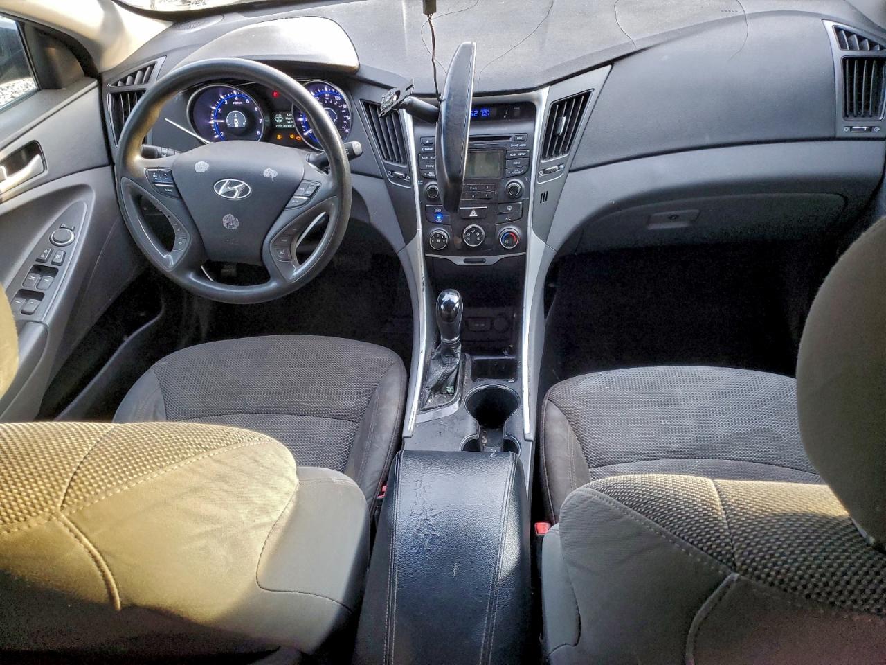 2014 HYUNDAI SONATA GLS photo 22