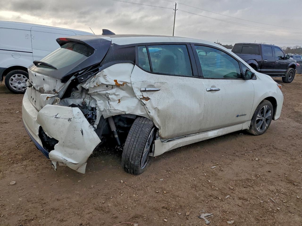 2019 NISSAN LEAF S PLUS photo 3