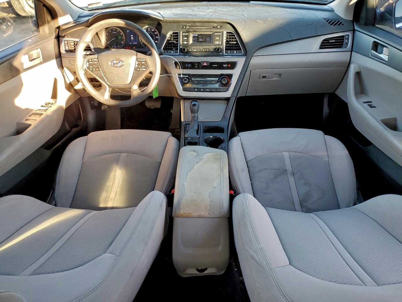 2015 HYUNDAI SONATA SE photo 8