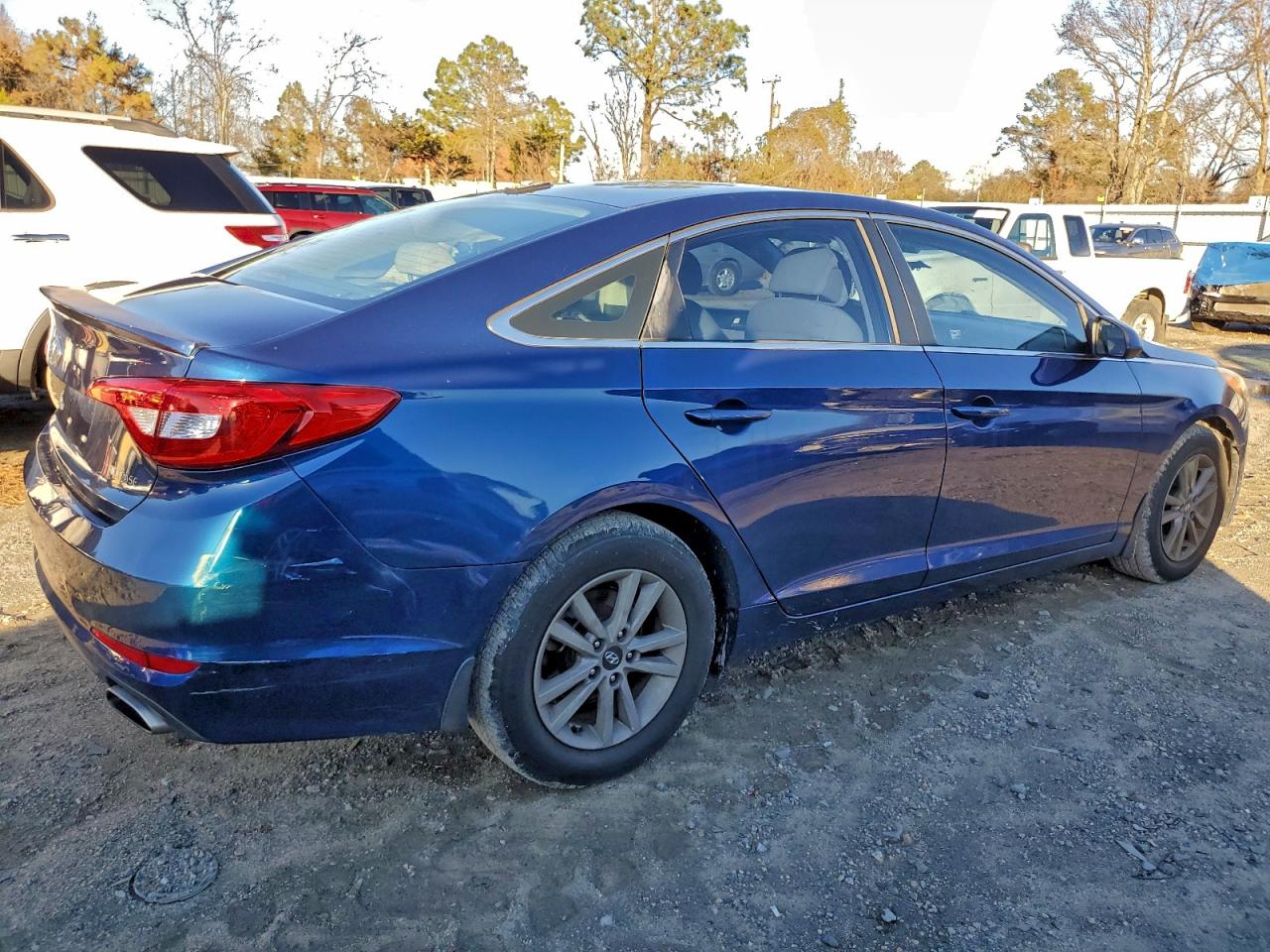 2015 HYUNDAI SONATA SE photo 3