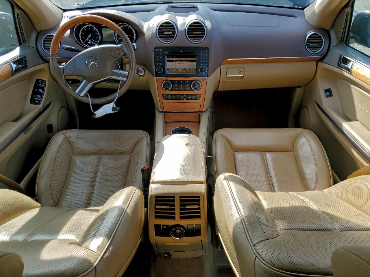 2011 MERCEDES-BENZ GL 550 4MATIC photo 8