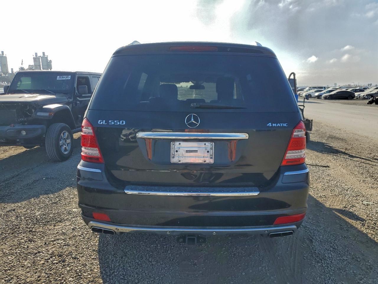 2011 MERCEDES-BENZ GL 550 4MATIC photo 6