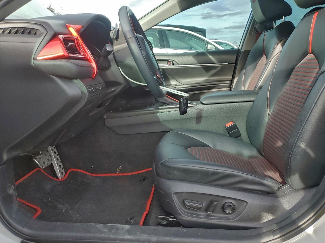 2021 TOYOTA CAMRY TRD photo 7