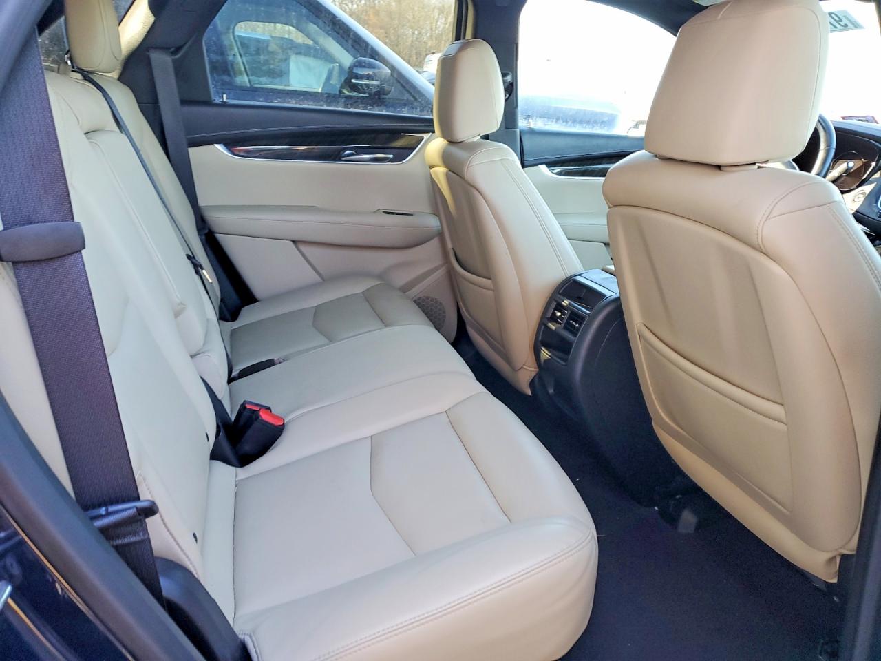 2017 CADILLAC XT5 photo 11