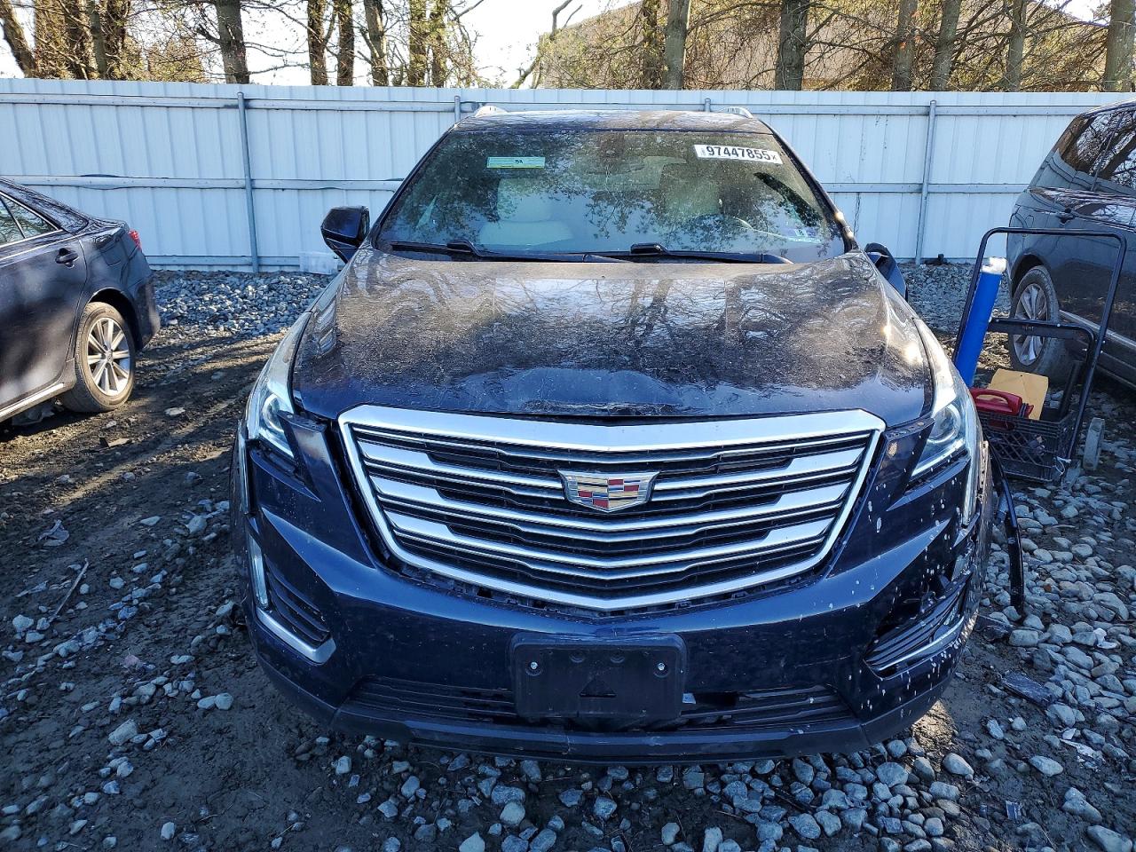 2017 CADILLAC XT5 photo 5