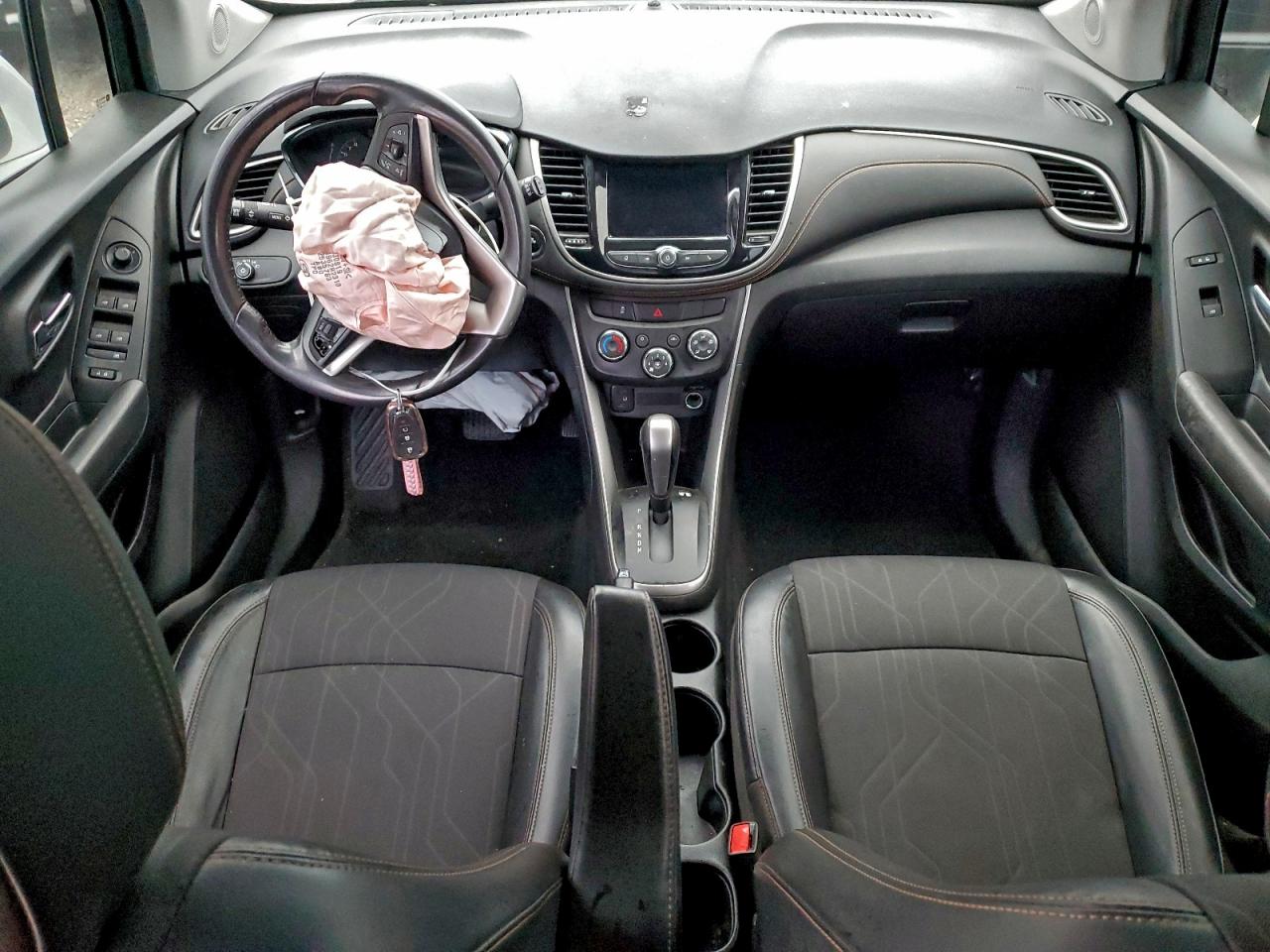 2020 CHEVROLET TRAX 1LT photo 8