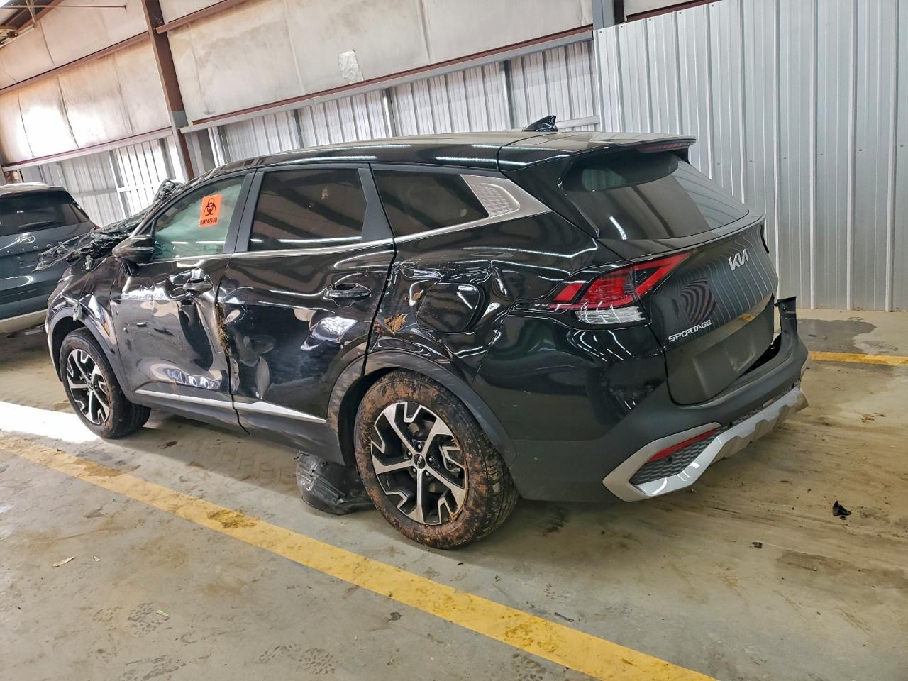 2023 KIA SPORTAGE EX photo 2