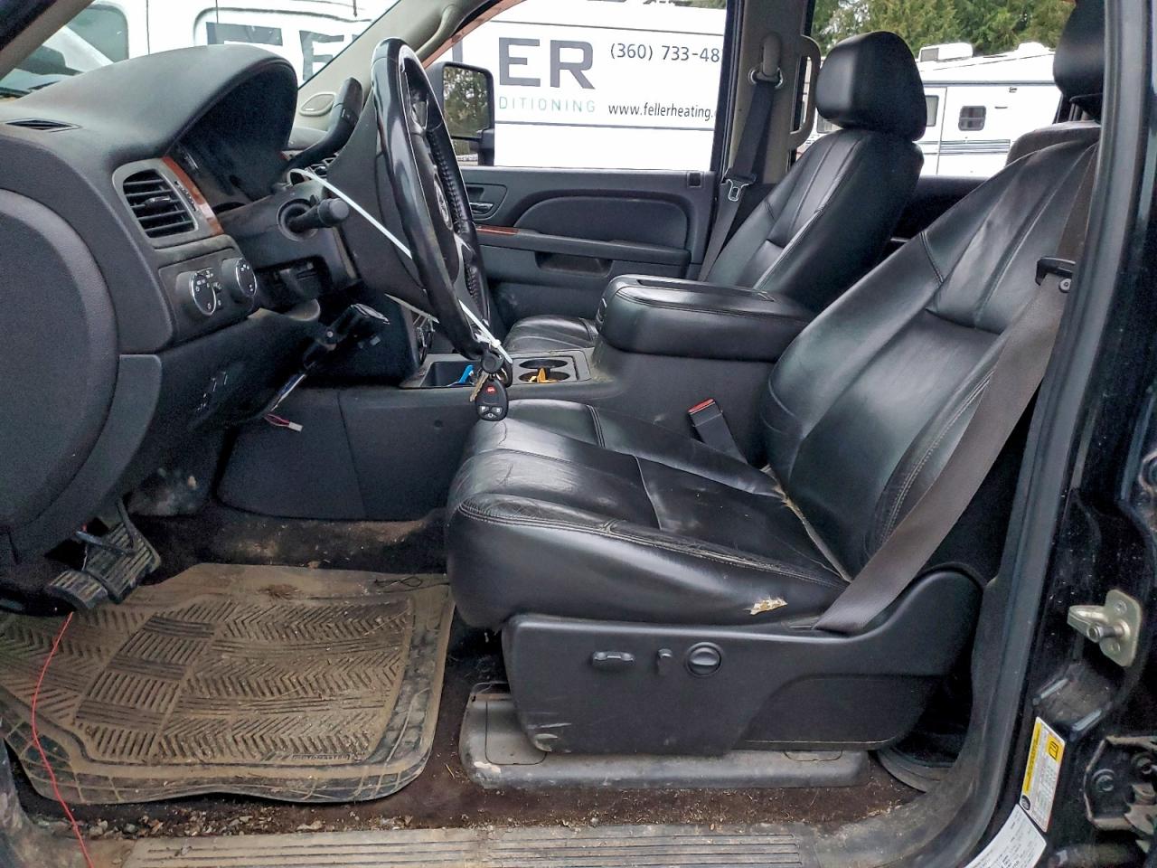 2011 GMC SIERRA K3500 SLT photo 7