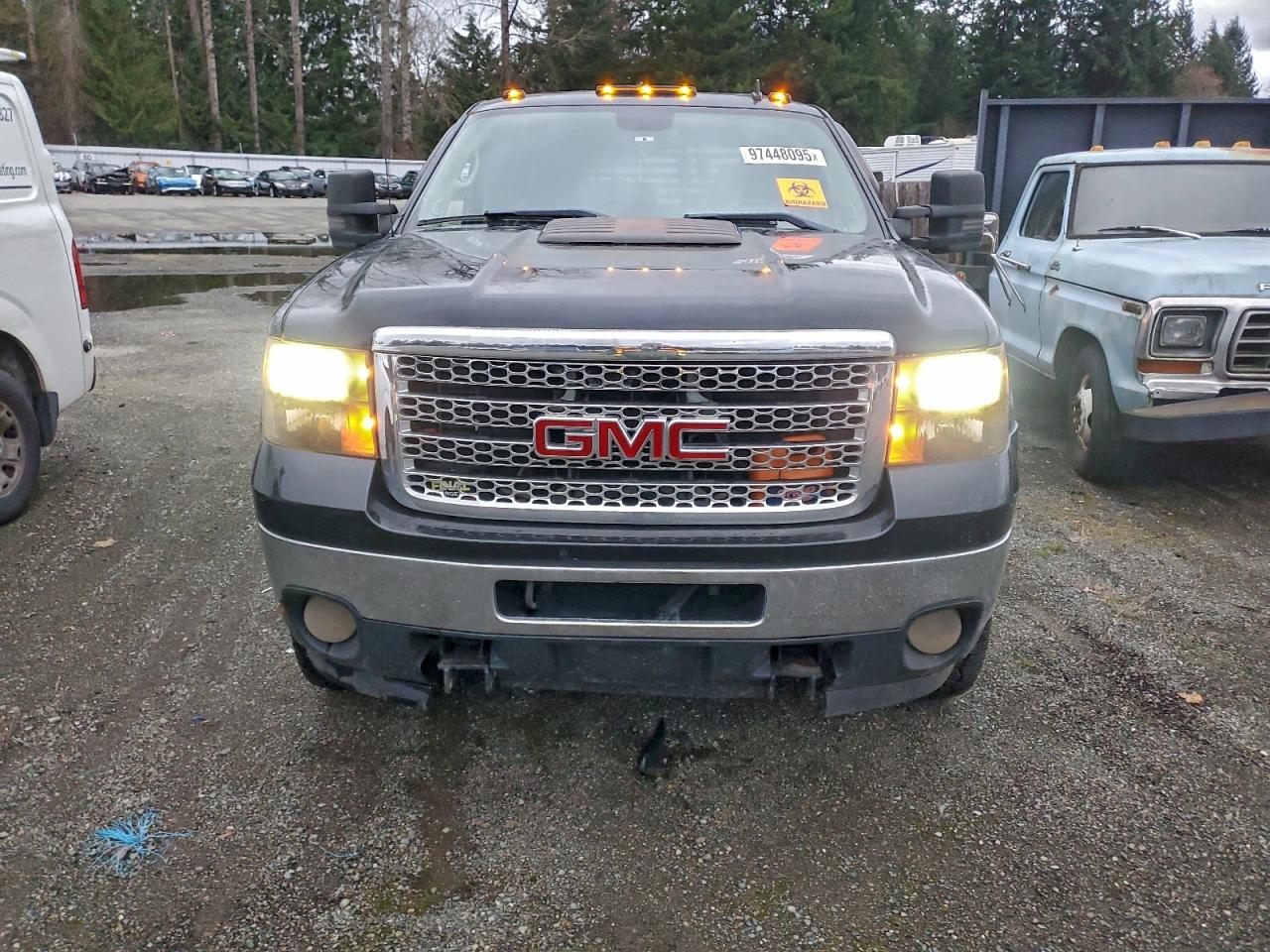2011 GMC SIERRA K3500 SLT photo 5