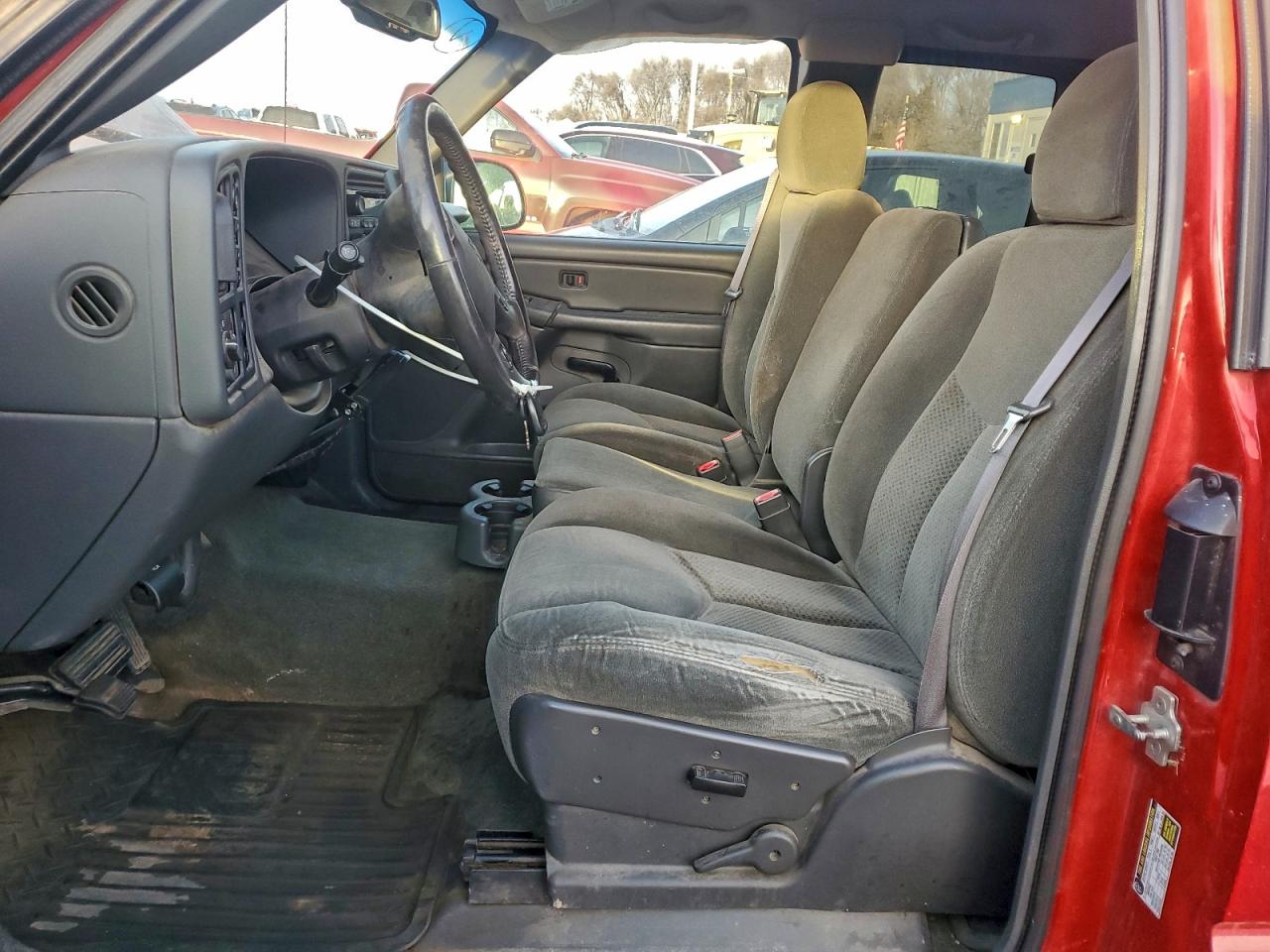 2004 CHEVROLET SILVERADO K1500 photo 7