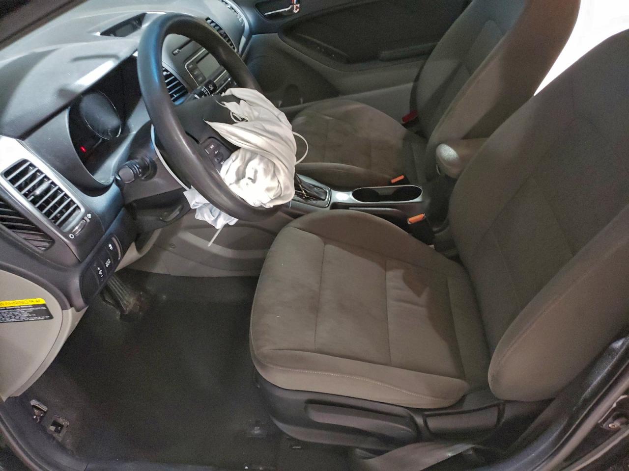 2015 KIA FORTE LX photo 13