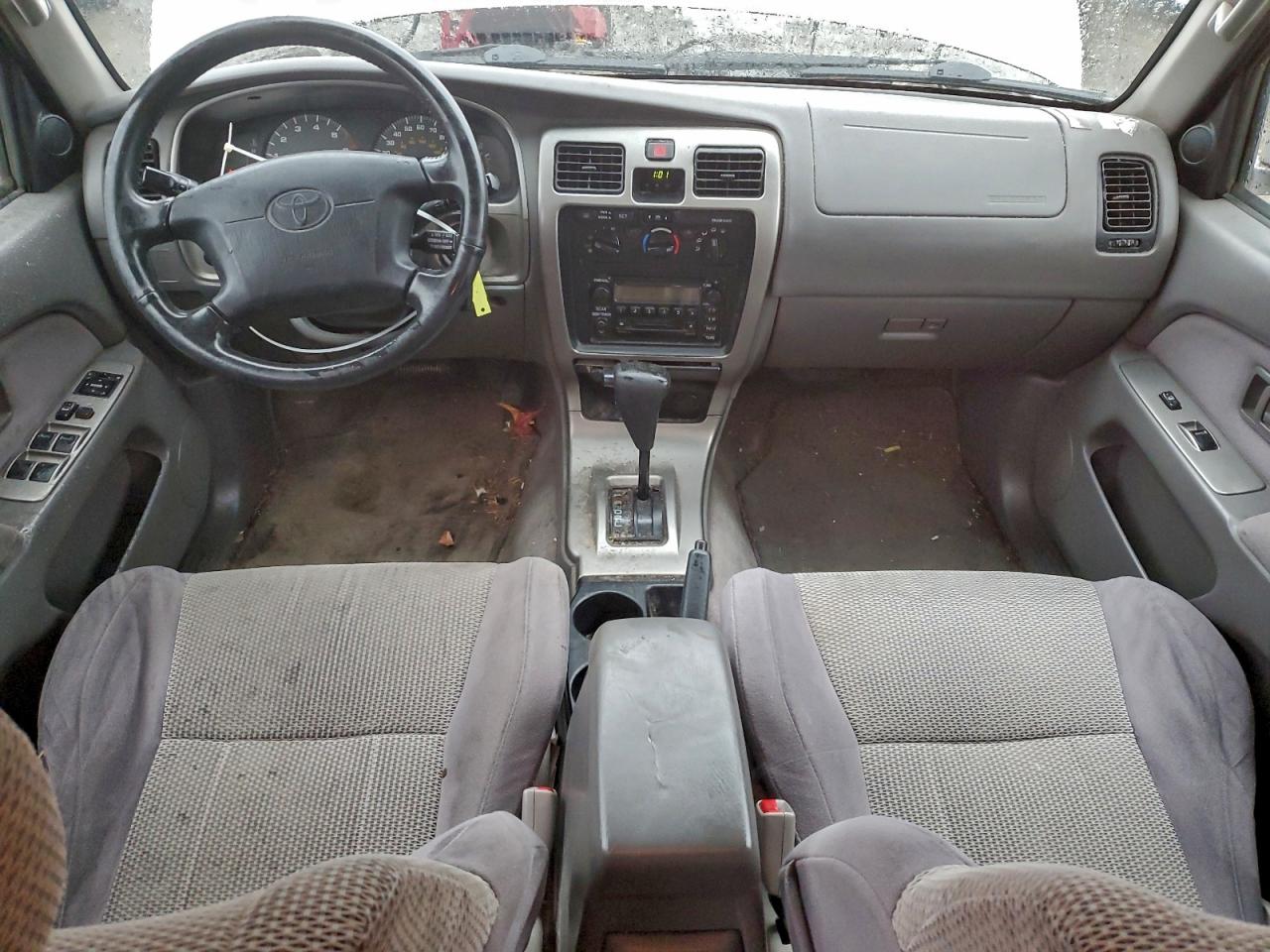 2002 TOYOTA 4RUNNER SR5 photo 8