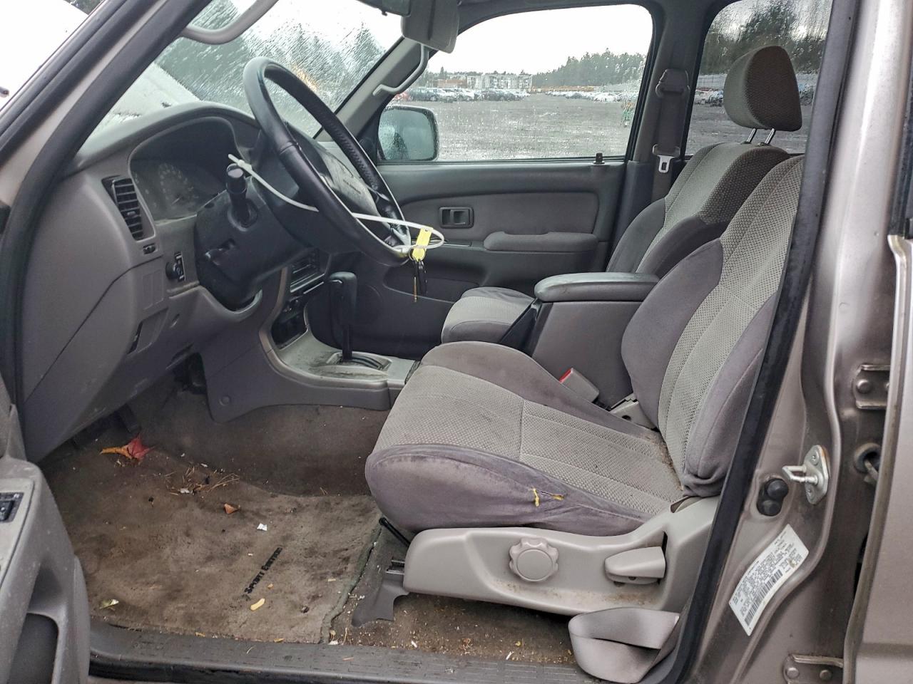 2002 TOYOTA 4RUNNER SR5 photo 7