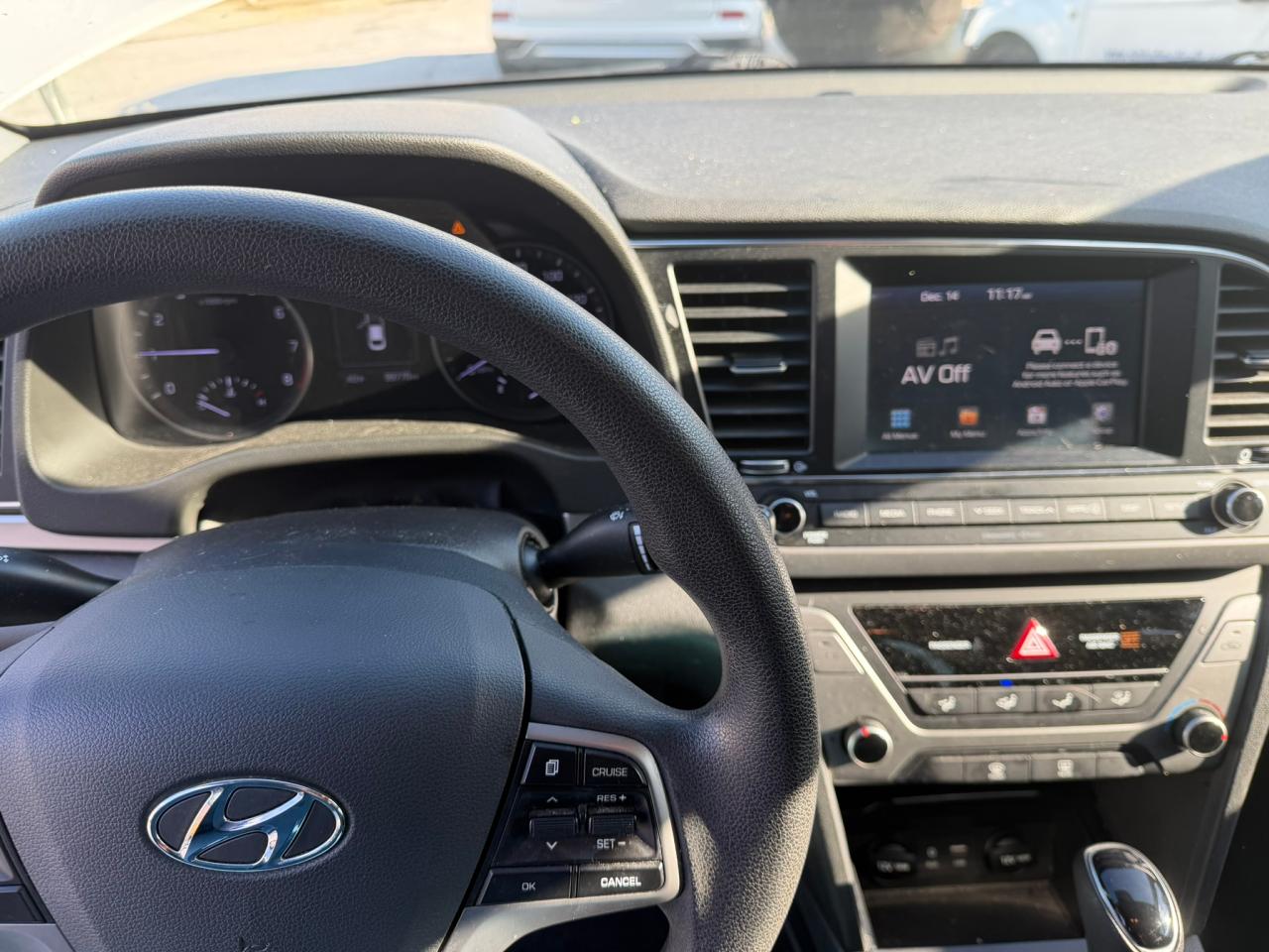 2018 HYUNDAI ELANTRA SEL photo 9