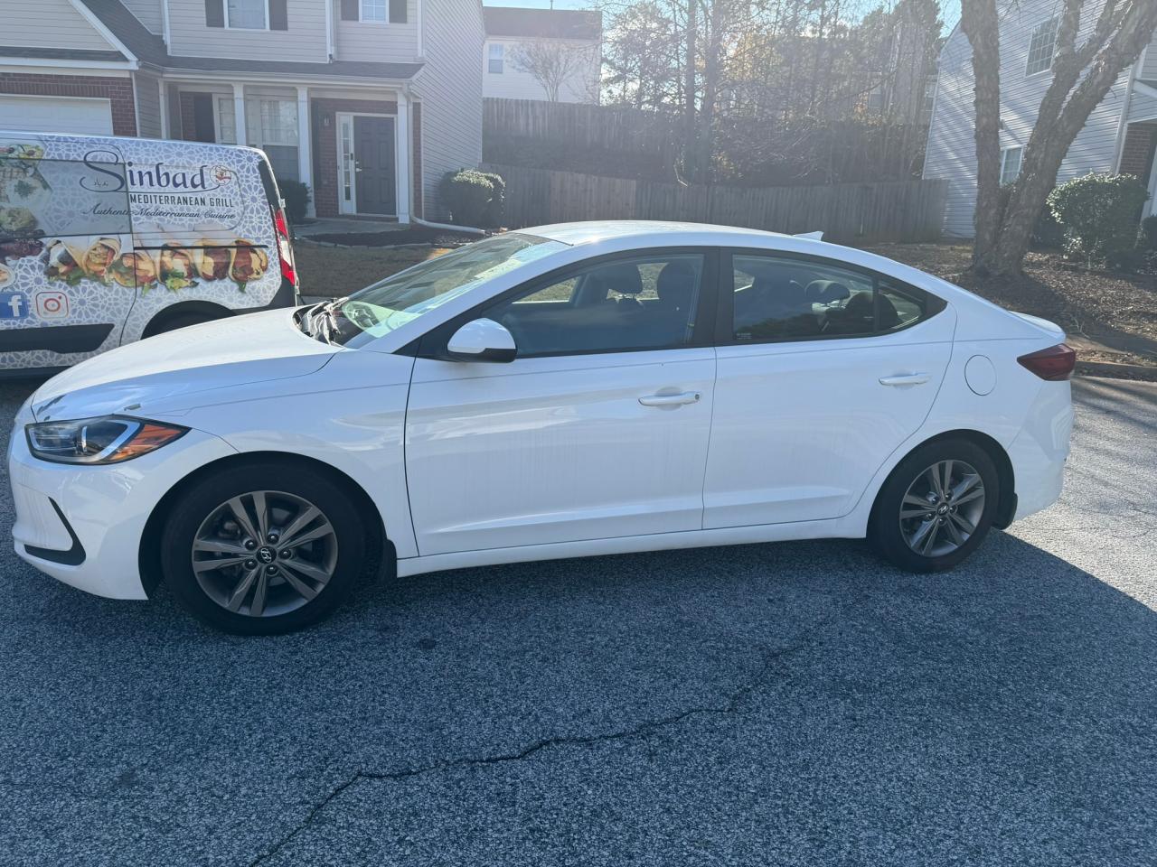 2018 HYUNDAI ELANTRA SEL photo 12