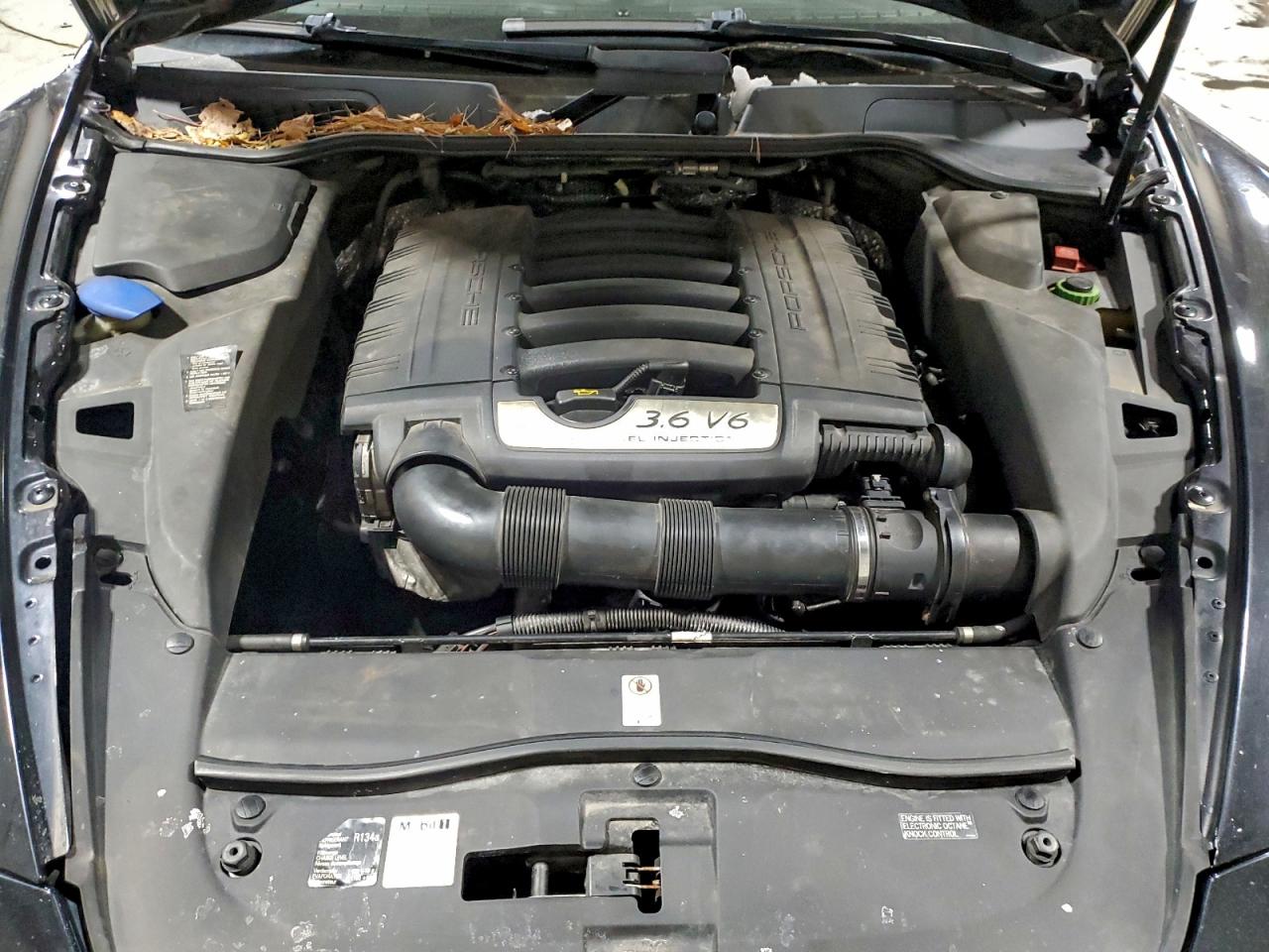 2013 PORSCHE CAYENNE photo 12