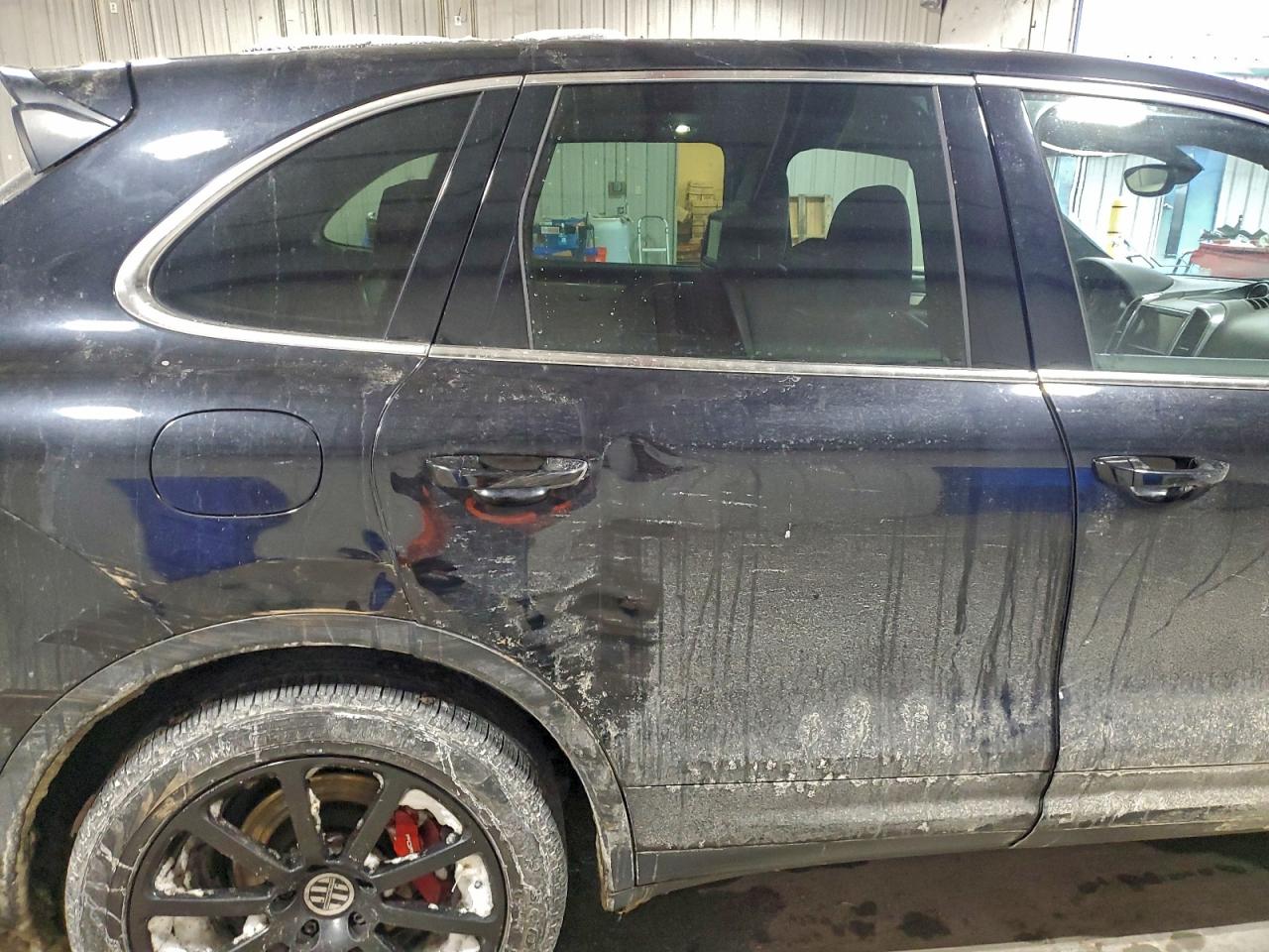2013 PORSCHE CAYENNE photo 11