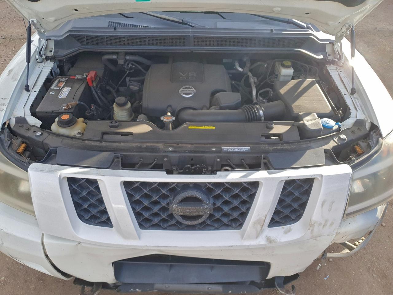 2010 NISSAN TITAN SE photo 11