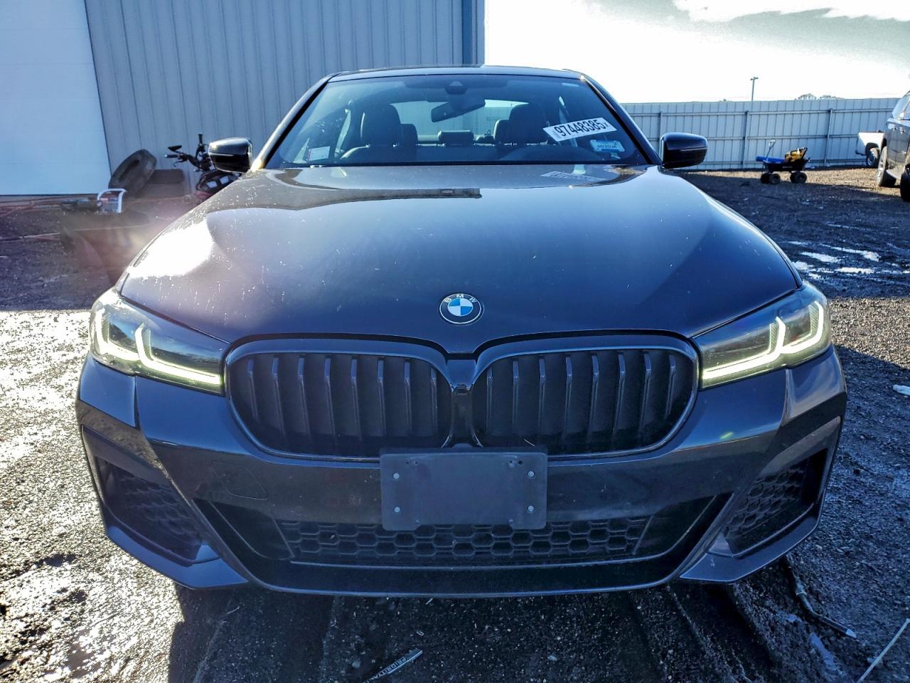 2023 BMW 530 XI photo 5