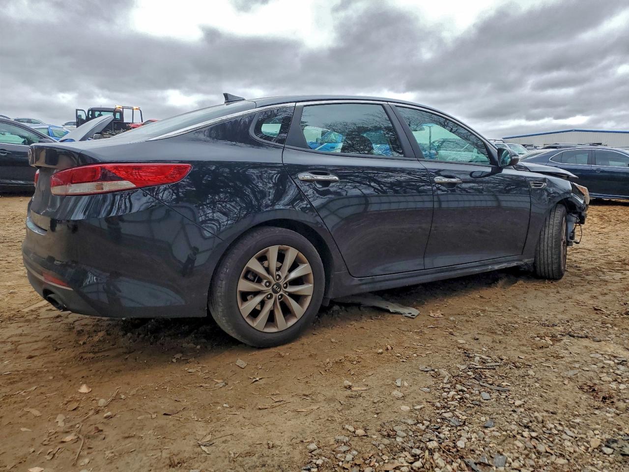 2018 KIA OPTIMA LX photo 3