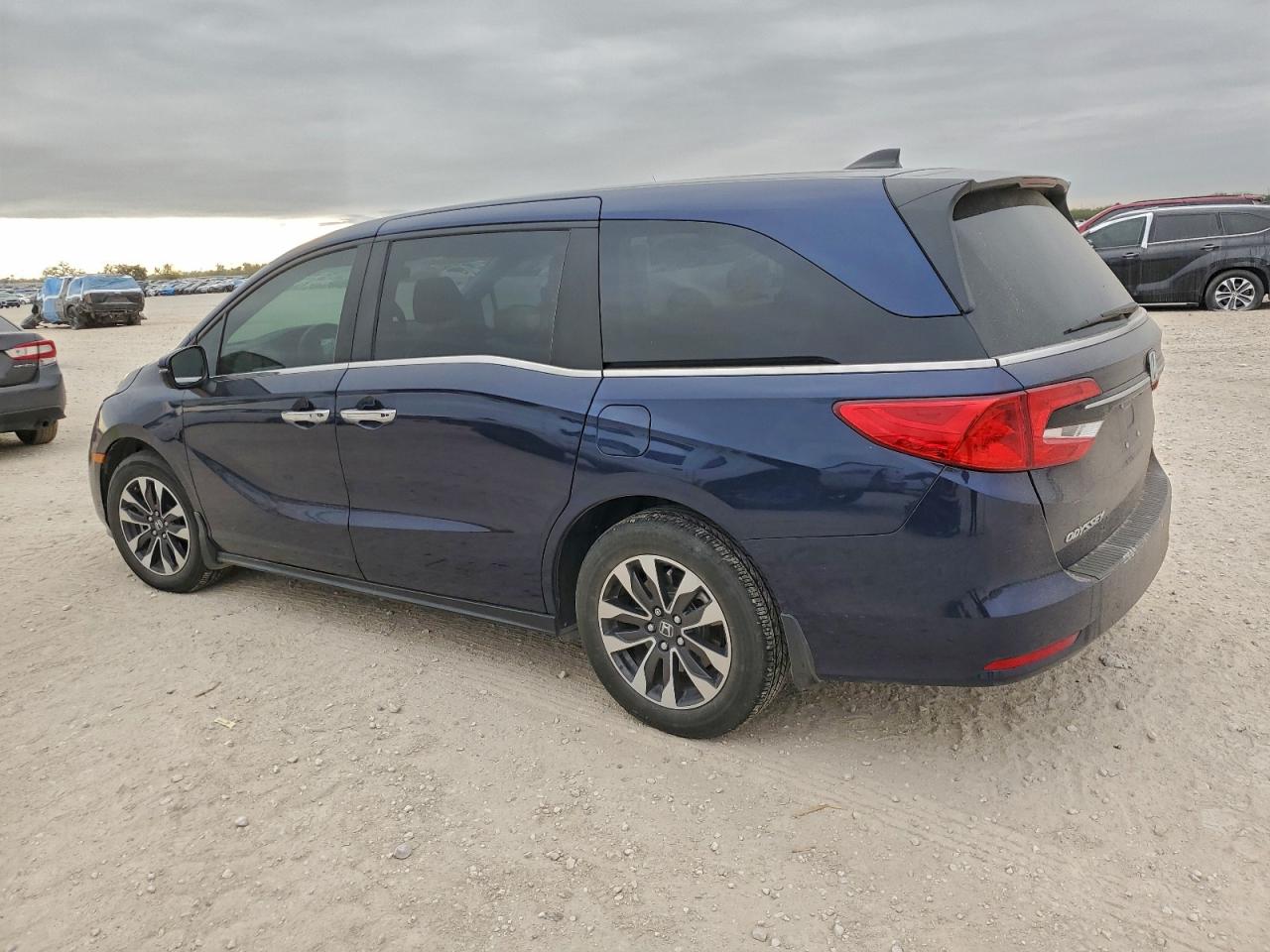 2024 HONDA ODYSSEY EXL photo 2