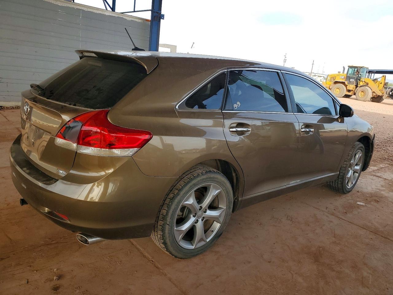 2009 TOYOTA VENZA photo 3