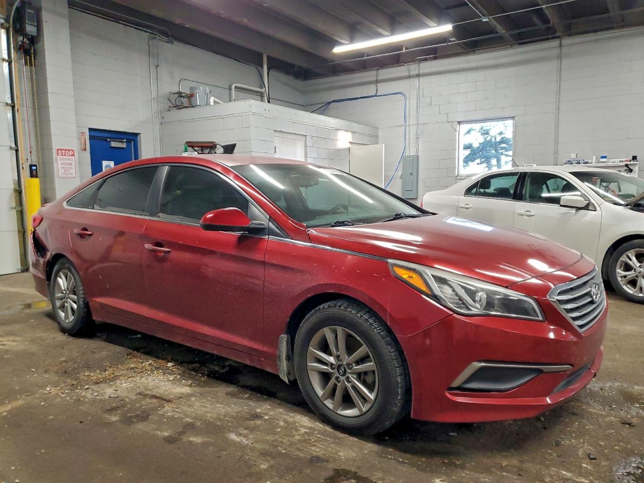 2016 HYUNDAI SONATA SE photo 4