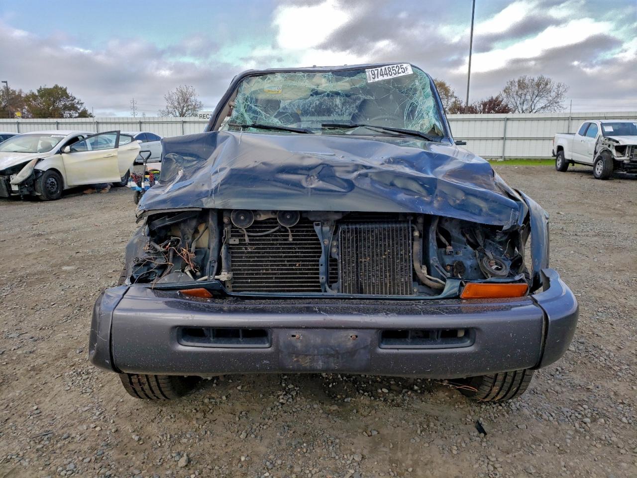 1997 TOYOTA LAND CRUISER HJ85 photo 5