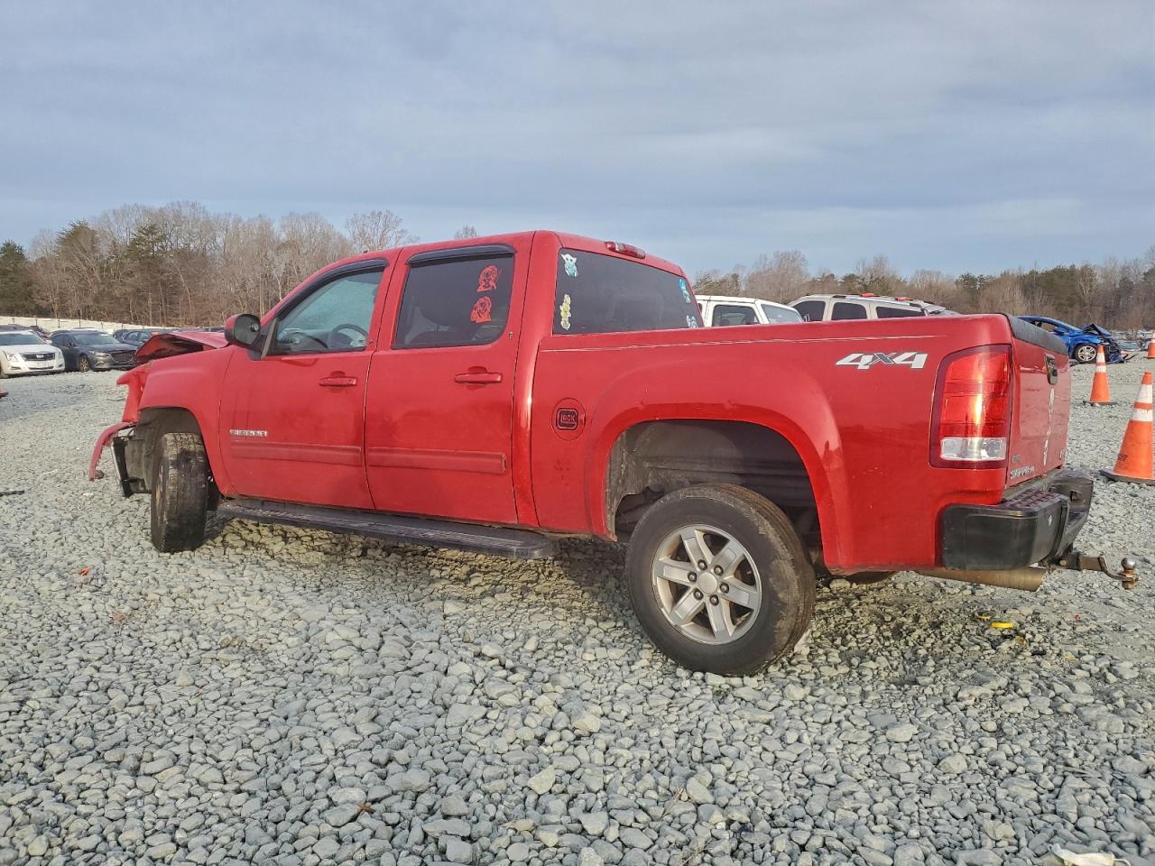 2012 GMC SIERRA K1500 SLT photo 2