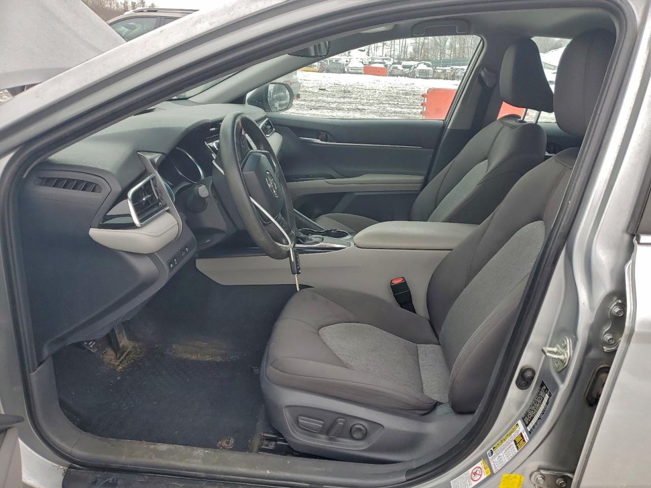 2018 TOYOTA CAMRY L photo 7