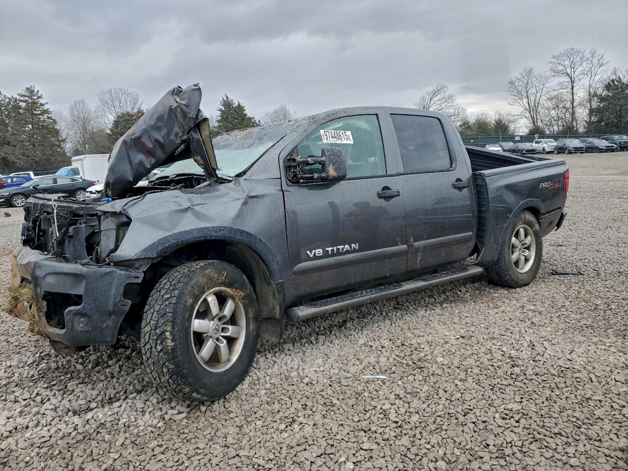 2010 NISSAN TITAN