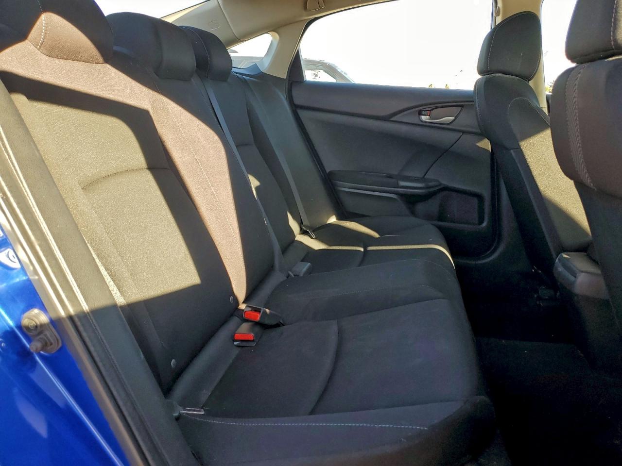 2017 HONDA CIVIC LX photo 10