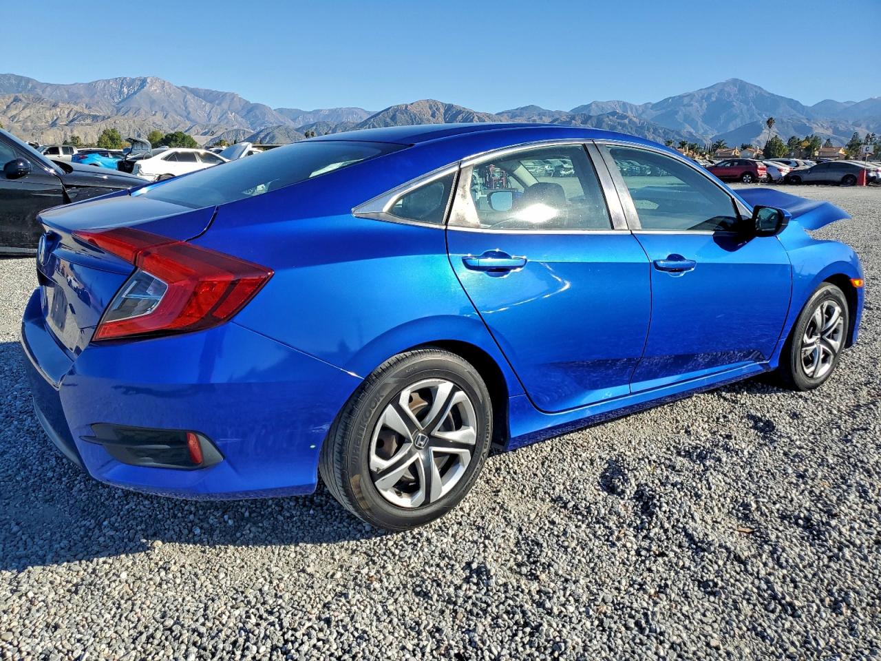 2017 HONDA CIVIC LX photo 3