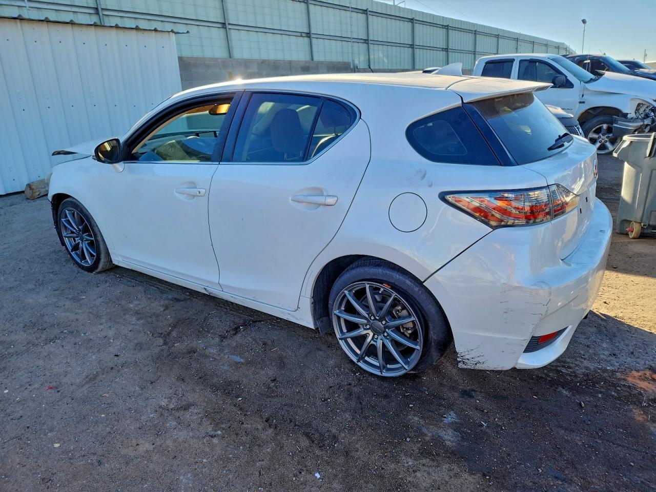 2014 LEXUS CT 200 photo 2