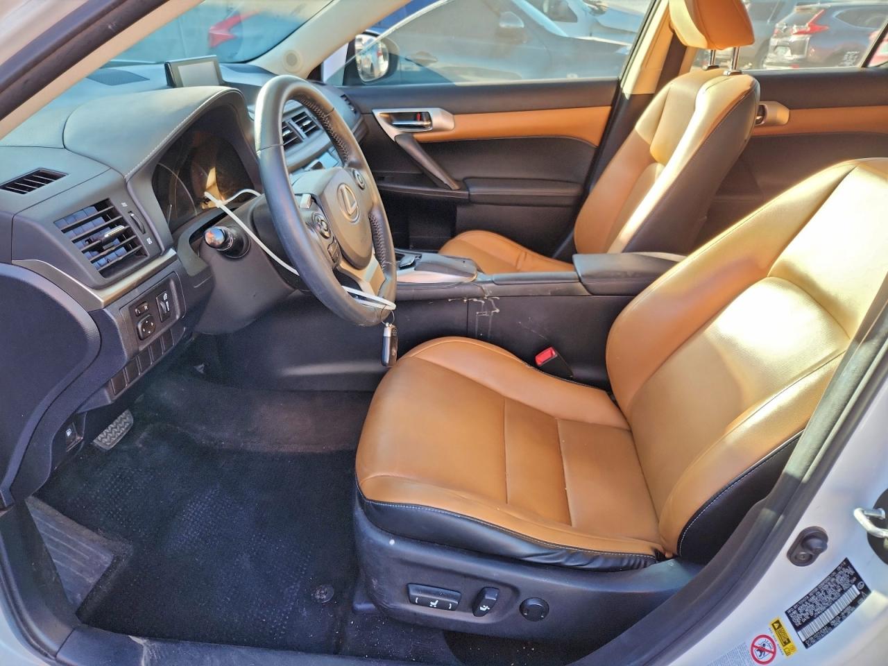 2014 LEXUS CT 200 photo 7