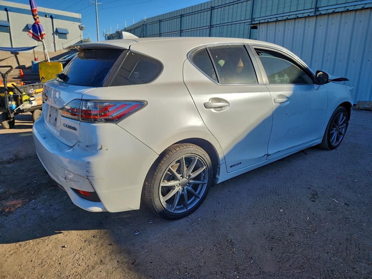 2014 LEXUS CT 200 photo 3