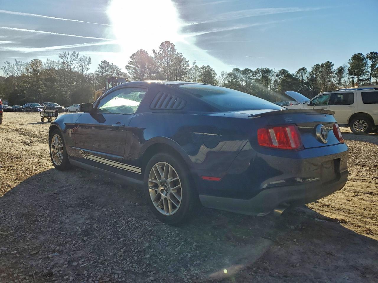 2012 FORD MUSTANG photo 2