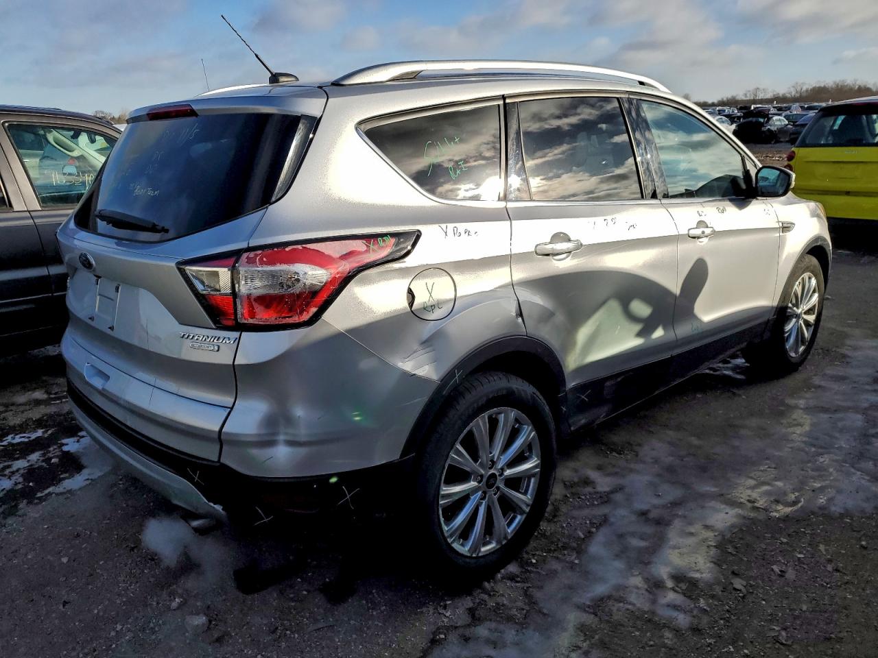 2017 FORD ESCAPE TITANIUM photo 3