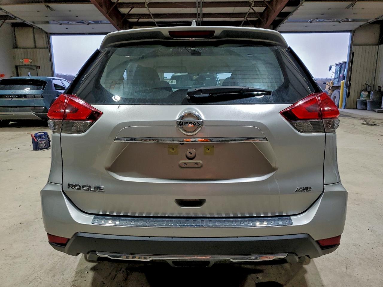 2017 NISSAN ROGUE S photo 6