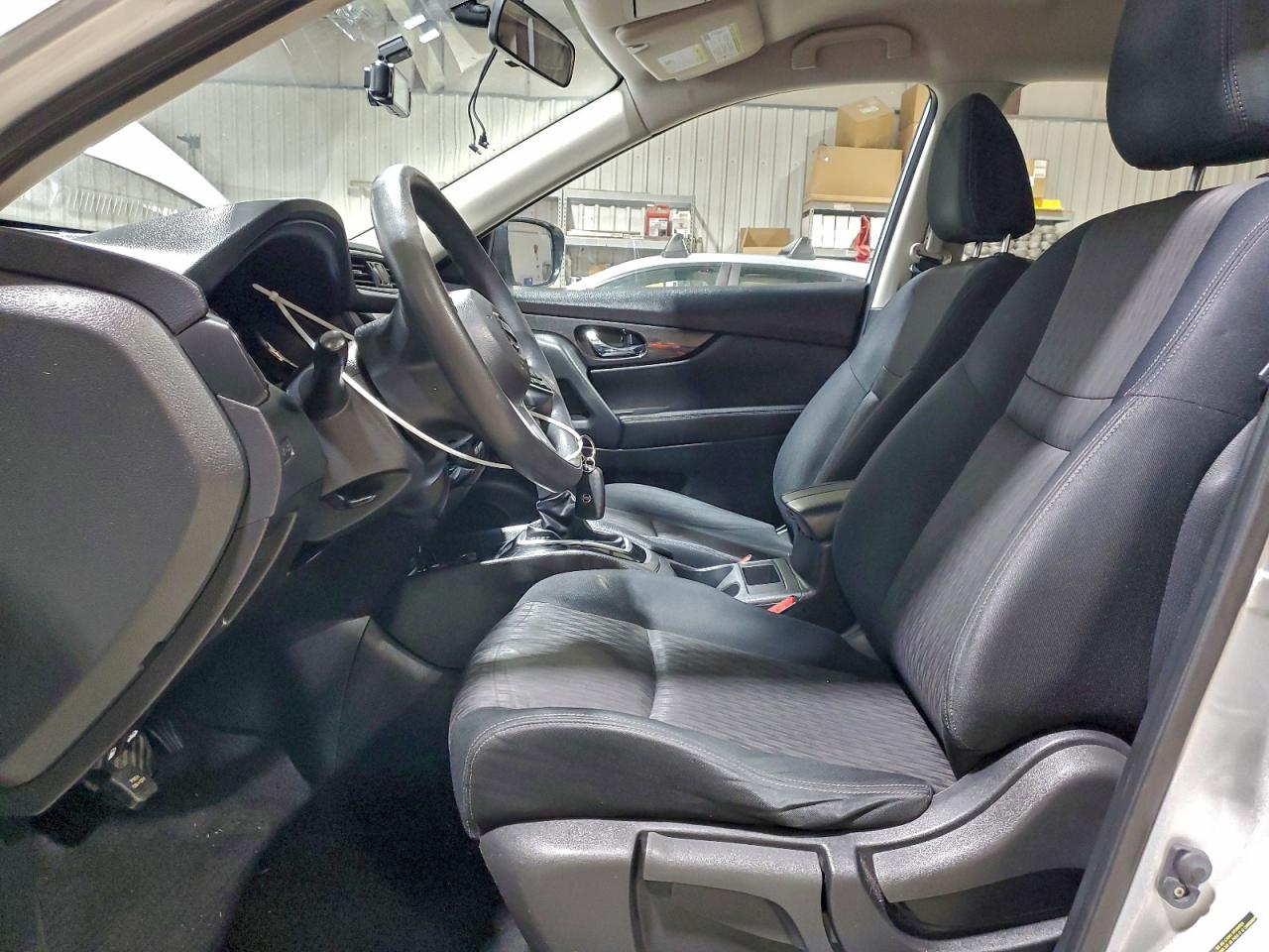 2017 NISSAN ROGUE S photo 7