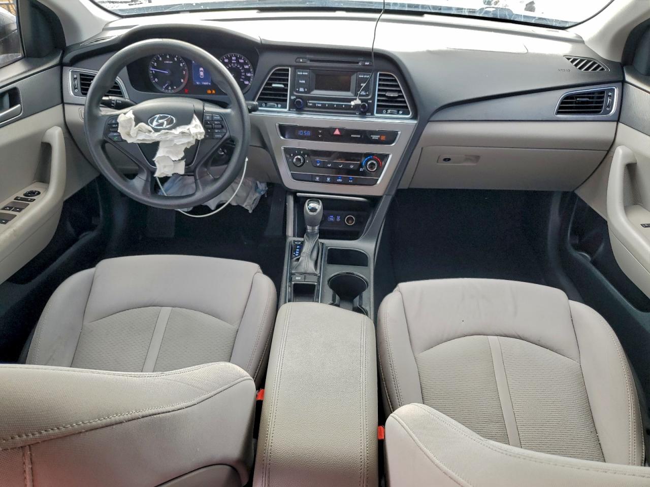 2015 HYUNDAI SONATA SE photo 8