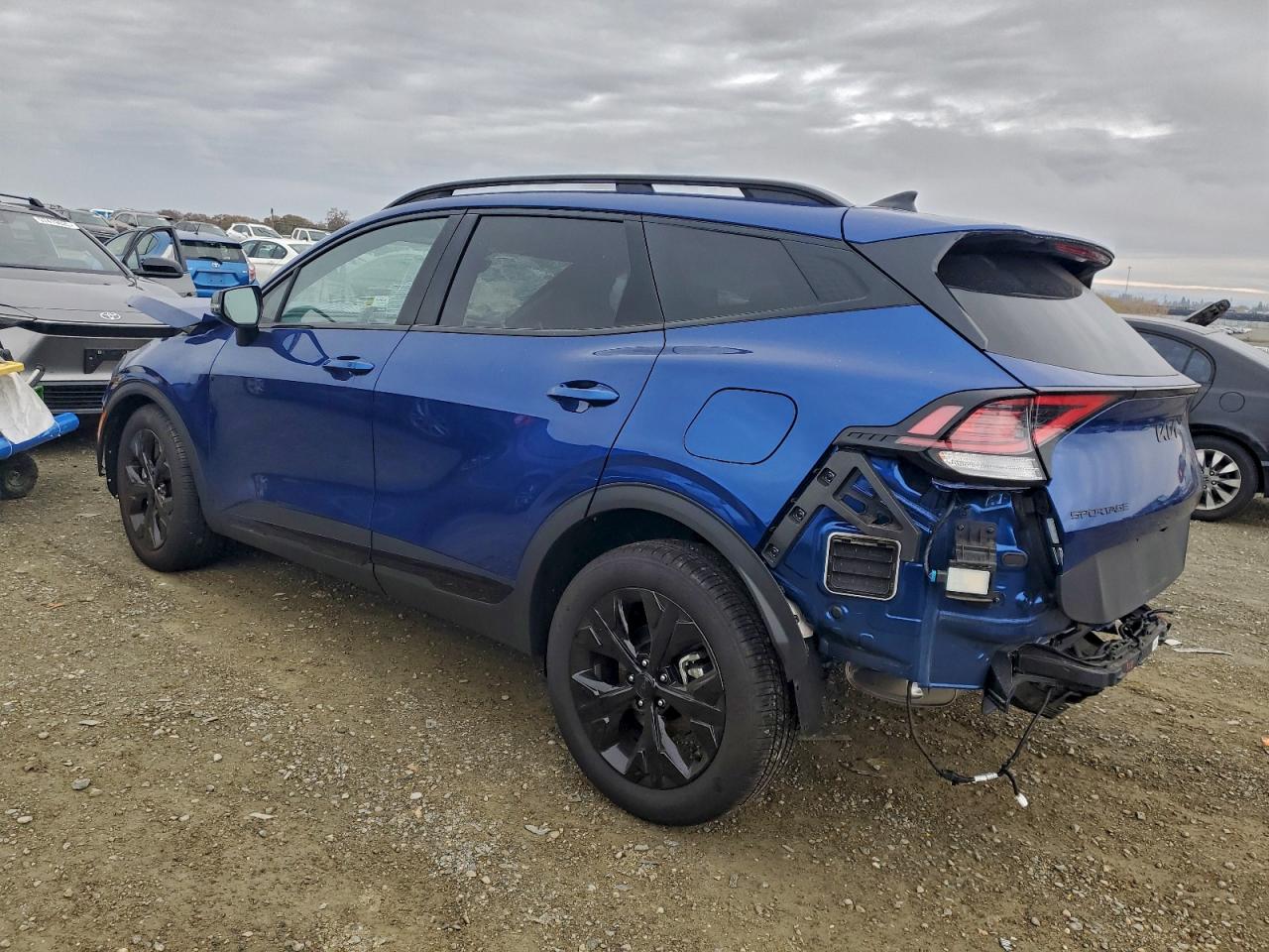 2025 KIA SPORTAGE X LINE photo 2