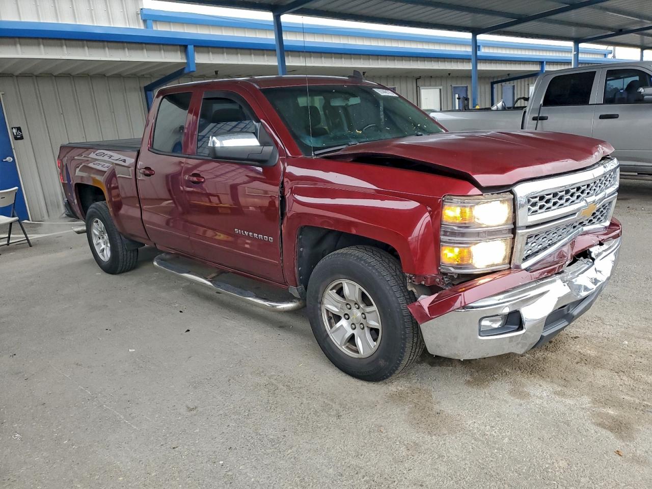 2015 CHEVROLET SILVERADO C1500 LT photo 4
