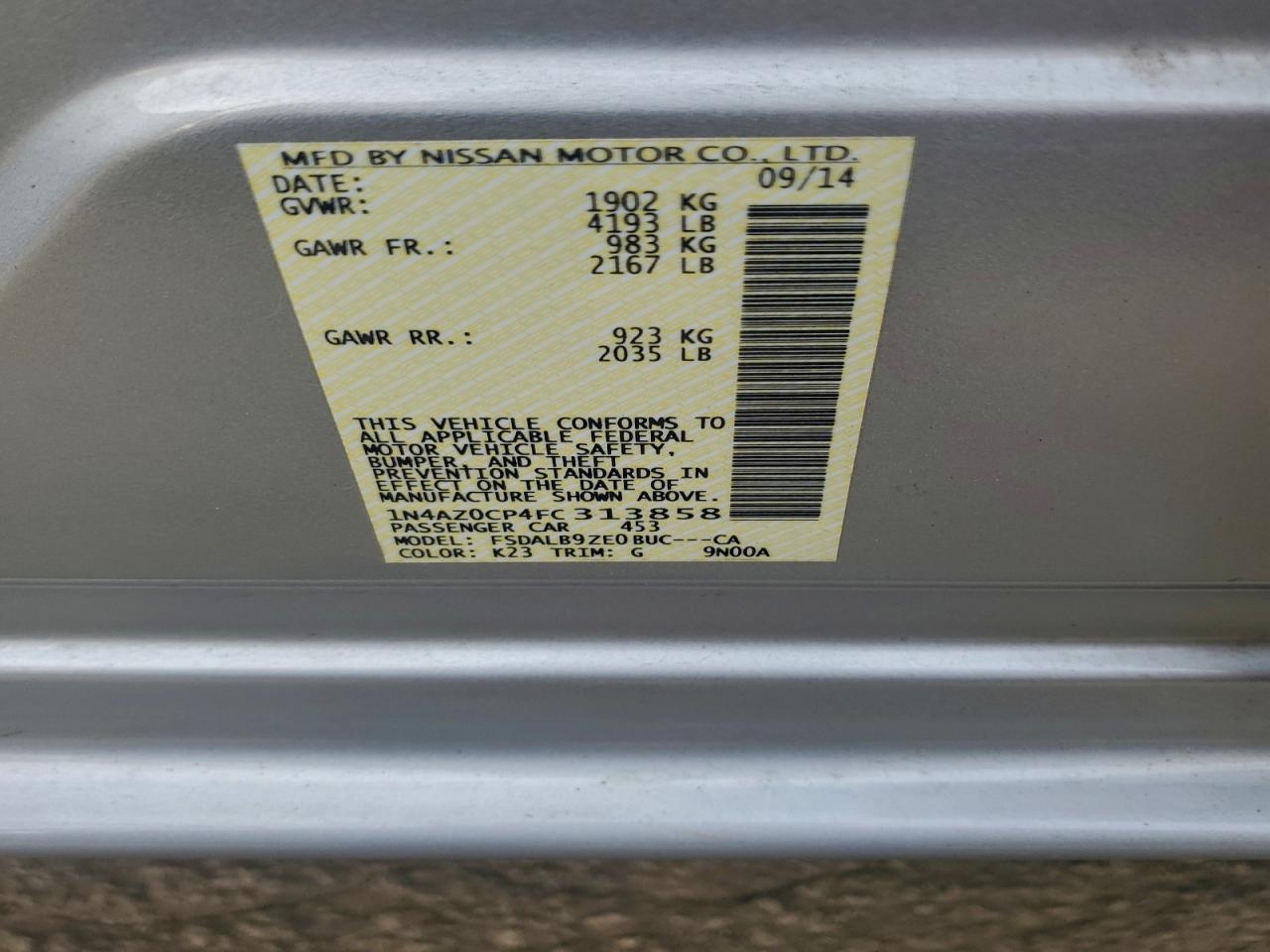 2015 NISSAN LEAF S photo 13