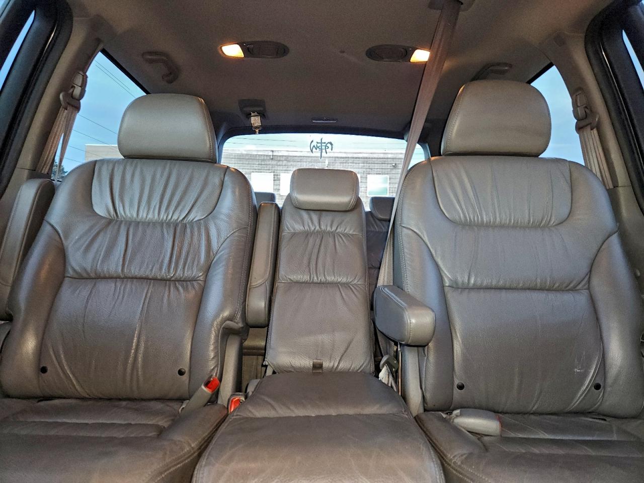 2010 HONDA ODYSSEY EXL photo 10
