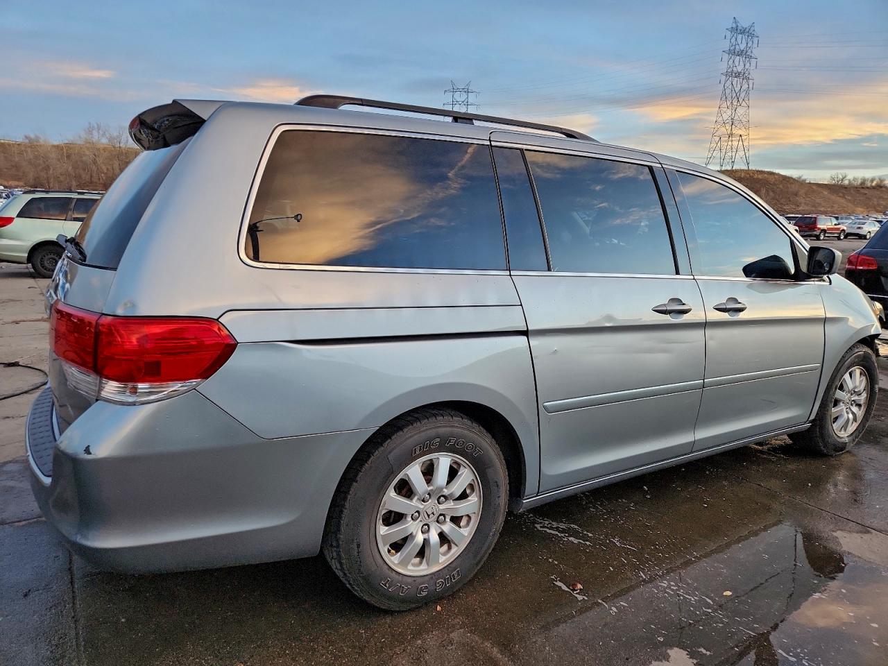 2010 HONDA ODYSSEY EXL photo 3